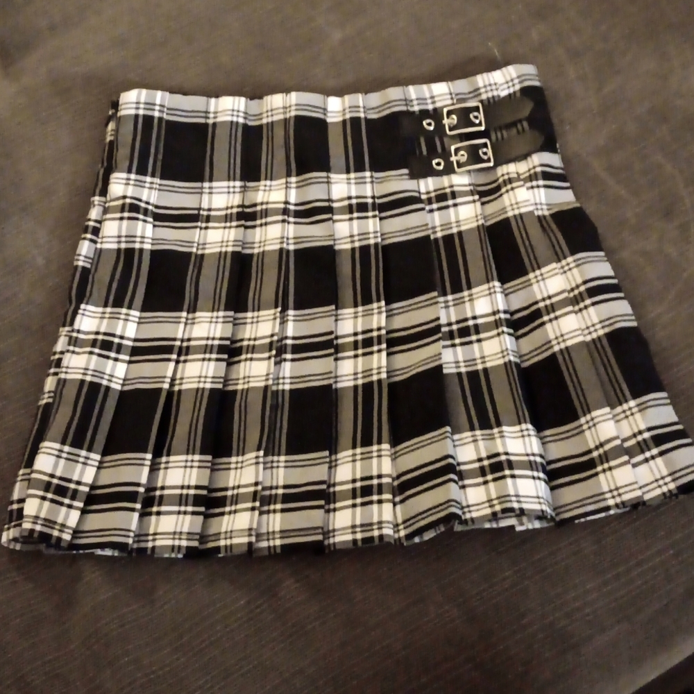 Pleated, plaid cute skirt